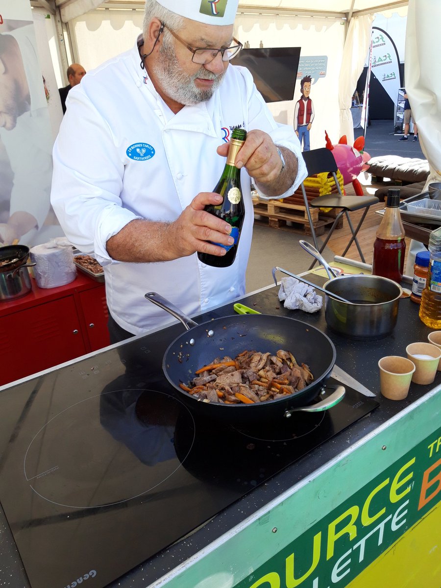 Vous avez loupé les recettes <a href="/LesFlexitariens/">Naturellement Flexitariens</a> des maîtres restaurateurs hier ??!! Rendez-vous à partir de 11h15 sur le stand <a href="/foiredechalons/">Foire de Châlons</a> ! #loqualite @UnionArdennais <a href="/BoutonJl/">Jean Luc Bouton</a> <a href="/PrestaDiet/">PrestaDiet</a> <a href="/dietacoach/">Delphine Franck</a>