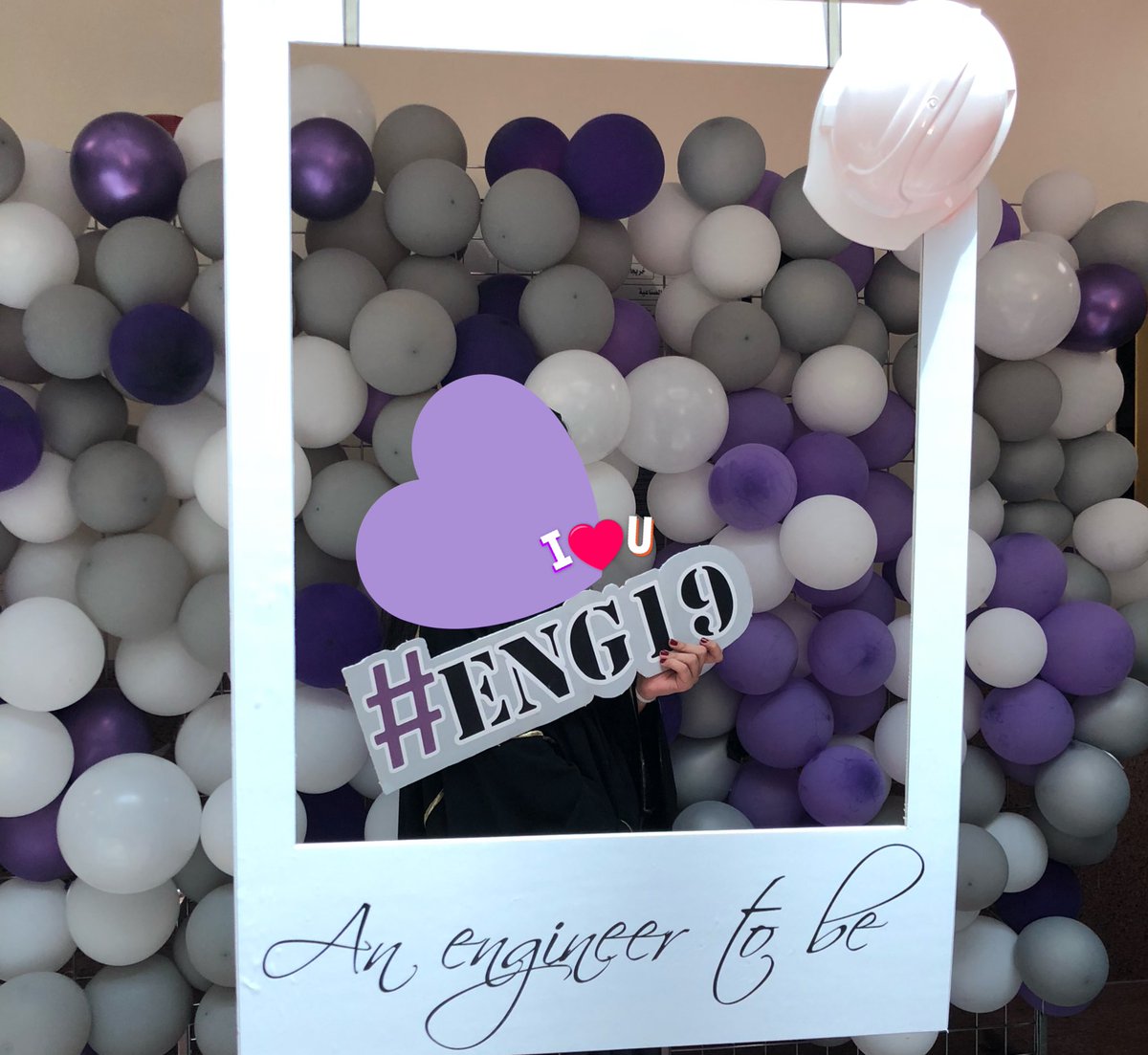 Jenanfakeih's tweet image. #Eng18 الله يسعدكممم على اليوم الحلو دا وعلى ارواحكم الحلوة حرفياً احسد نفسنا عليكم💕💕!!