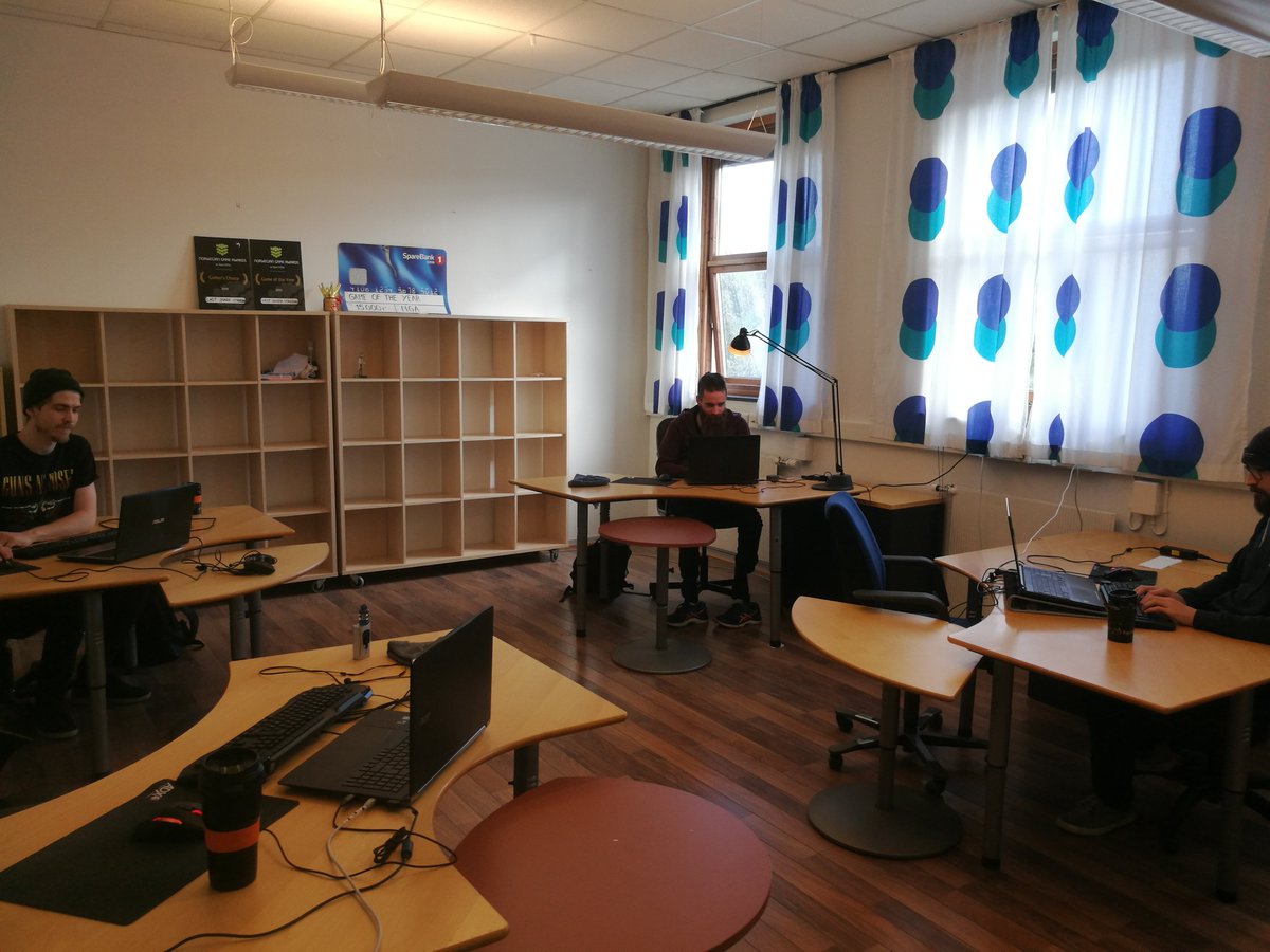 Shark_Fin_Games's tweet photo. We just got a new office! 🦈🦈
#LastSharkStanding #gamedev https://t.co/gDKu2CVtwD