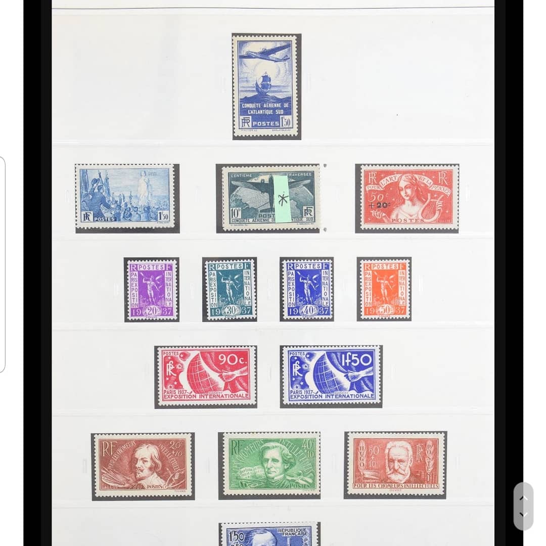 SMITSPHILATELY1's tweet photo. #stampstobuy #stampsoffrance 1922-1984, 1100 euro, #catalogus value 11000 euro!! #oldstamps #smitsphilately #timbres #sellos #frimarken #briefmark #филателия #марки #postzegelveiling #postzegelstekoop #stamphouse #francobolli https://t.co/xQCpsp3xa7