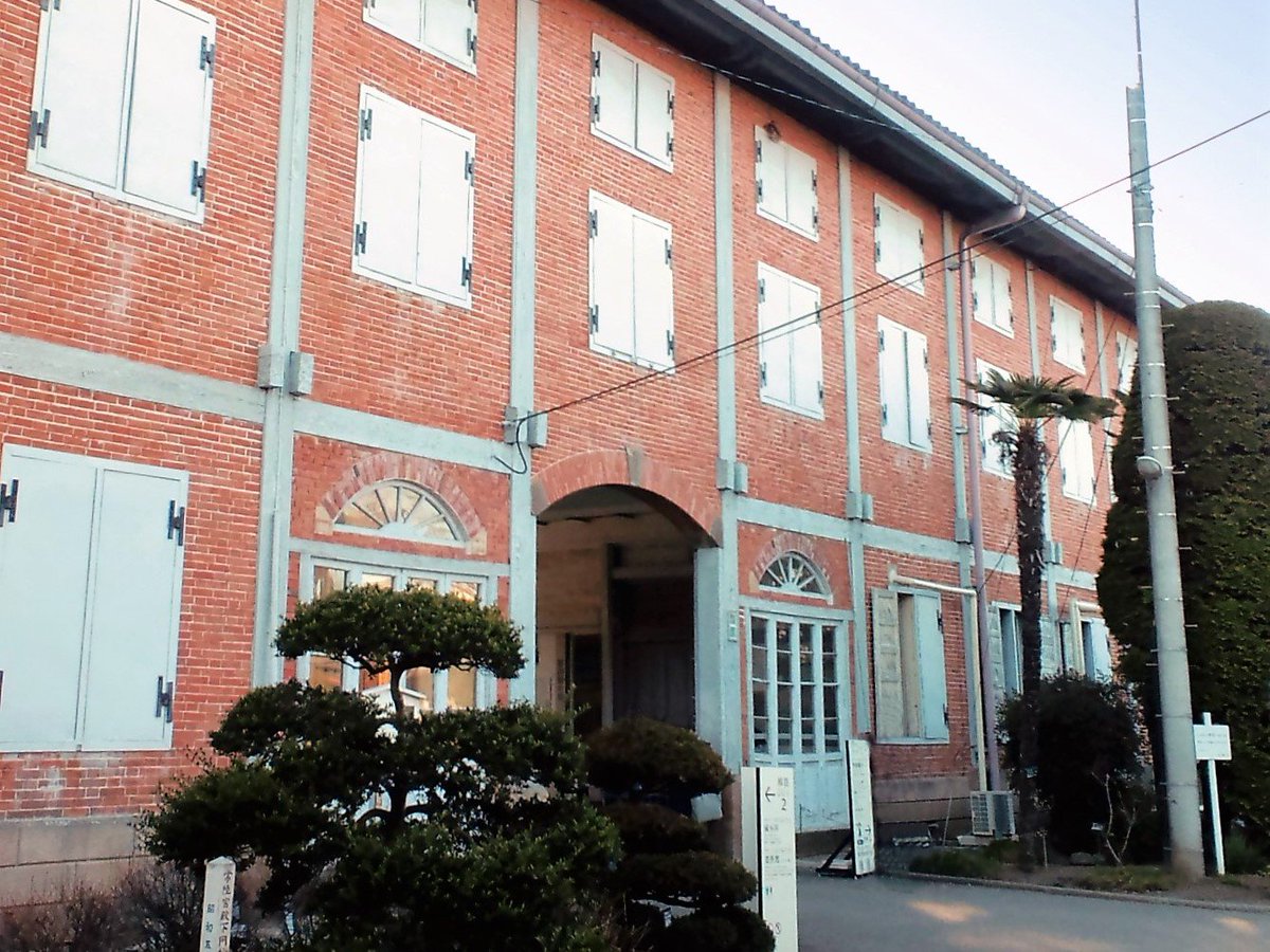 行く鳥の على تويتر 富岡製糸場のレンガ倉庫 繭置き場に使われた 富岡製糸場 の レンガ倉庫 を眺める 群馬 富岡市 にある日本初の本格的 器械製糸場 である