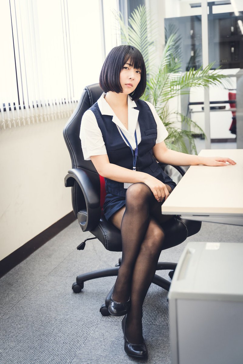 あきぴ 怒ってる先輩と仕事中に遊び始める先輩 モデル にゃるるさん Nyaruru 222 マシュマロ撮影会 ポートレート 新谷るる