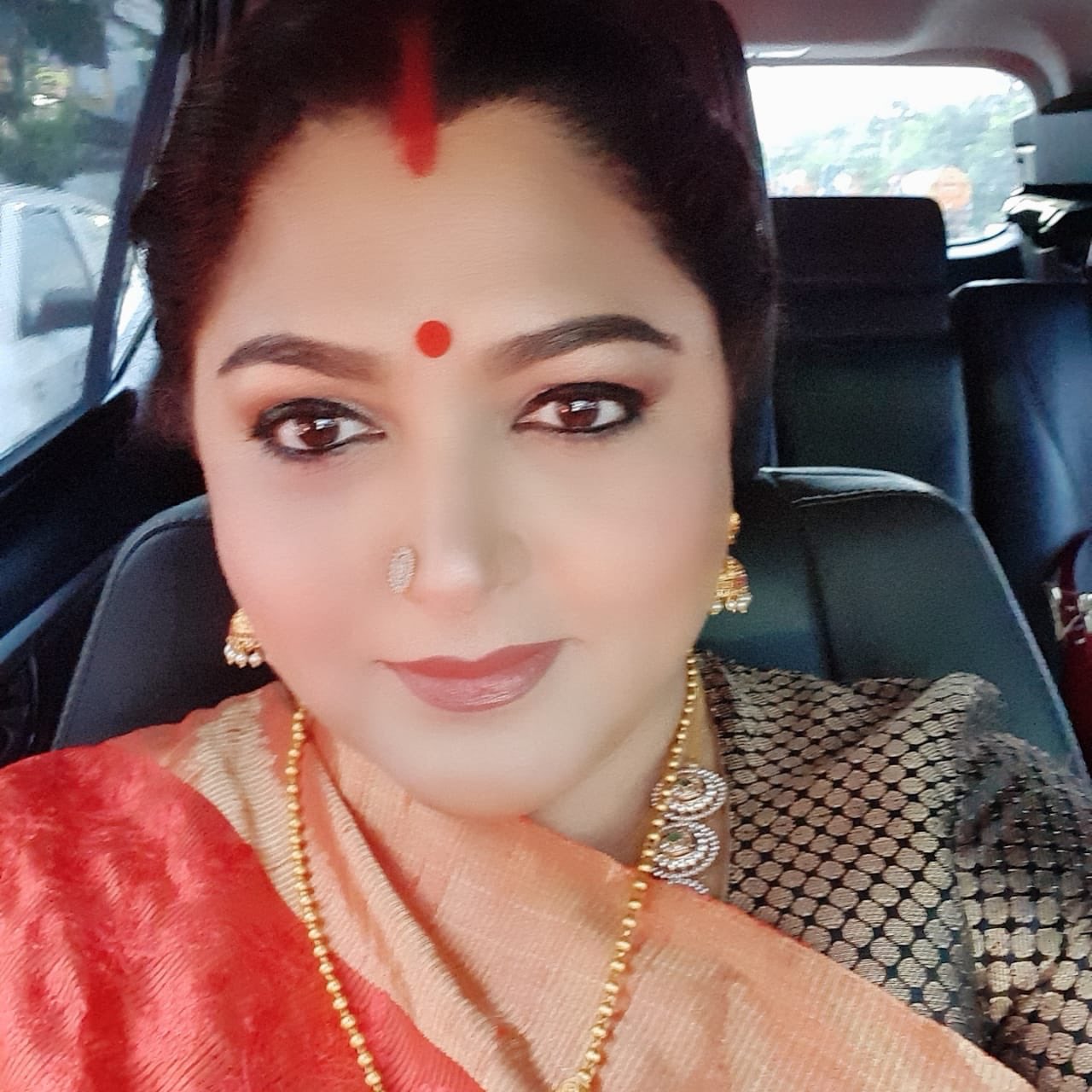 Kushboo mugappu deals chain