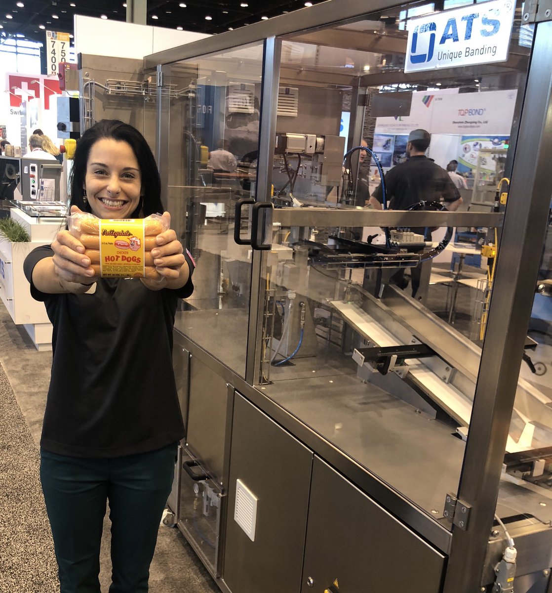 FelinsFoodie's tweet photo. 20 Days until Pack Expo Vegas! Come see us US-7248 September 23-25! @FelinsUSAInc  #TeamSustainability #FoodforThought #FelinsFoodie #Labelwithaband #bandedhotdogs #hotdogs #Winwithaband #FoodLabeling #Foodpacks #foodpackaging #automaticsleeving  #adhesivefree #premiumlabeling https://t.co/OkGO5y3aKi