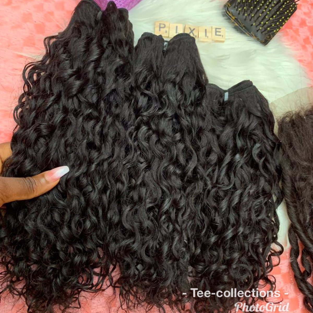 Teecollection1's tweet photo. Hair Available we are not scam.And we delivery nationwide 💯💯👌👌👌 please patronize me. @Teecollection1 @EMPRESS_TOMI @Omorhitler https://t.co/l4NUc44Phu