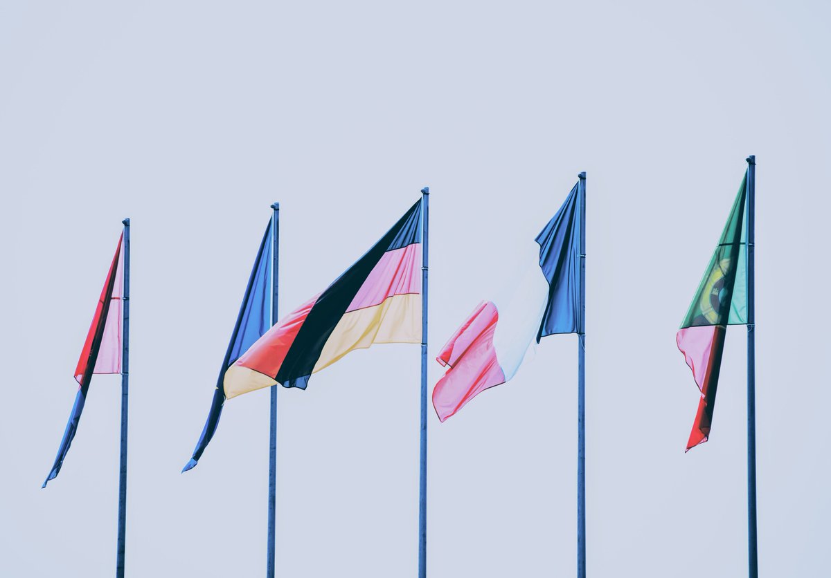 KenePartners's tweet photo. With a fantastic idea and an excellent moral concept, UK Fintech firm SympliFi has developed an innovative borderless transaction experience that allows residents in countries like the UK to help support family members around the world. https://t.co/42AVjPGWnn #innovative https://t.co/Bi7cqBuhrD