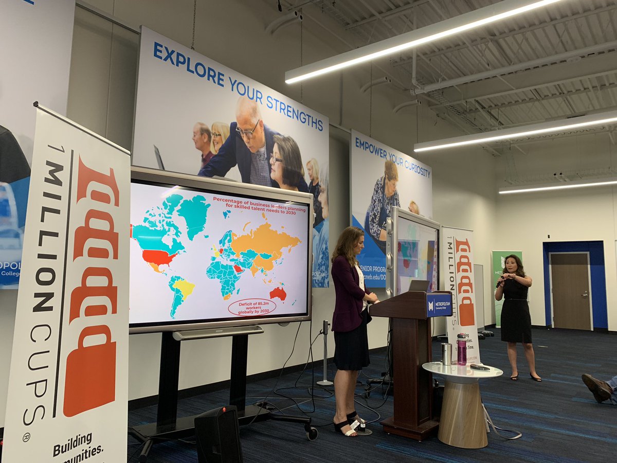 BeesoStudio's tweet image. Attending #1Millioncups learning about the exciting startups in the Midwest. #JobShareConnect. #Startup #startupstudio #SiliconPrairie