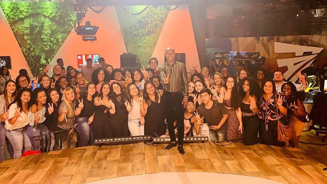 Thiaguinho BEM BLACK 🕺🏾 tweet media