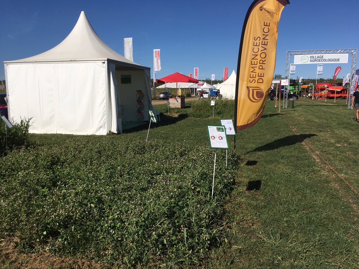À <a href="/Innovagri1/">Innov-Agri</a> nous avons planté notre tente au milieu de nos enherbements et de nos engrais verts. Stand C04