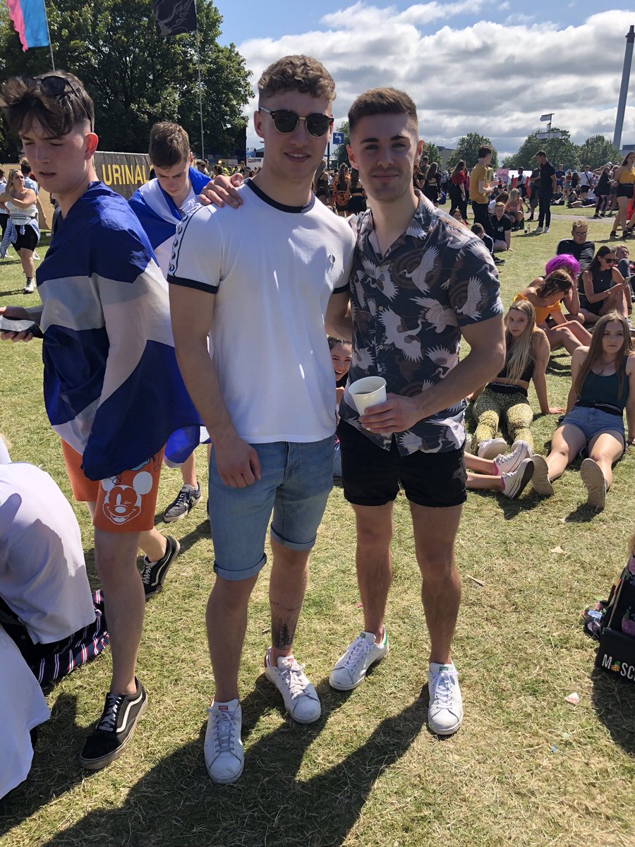 aidancleland's tweet photo. @scott_fraser_ happy birthday brother hope you have a class day and I’ll see you the morn❤️ https://t.co/aJB0rOOyut