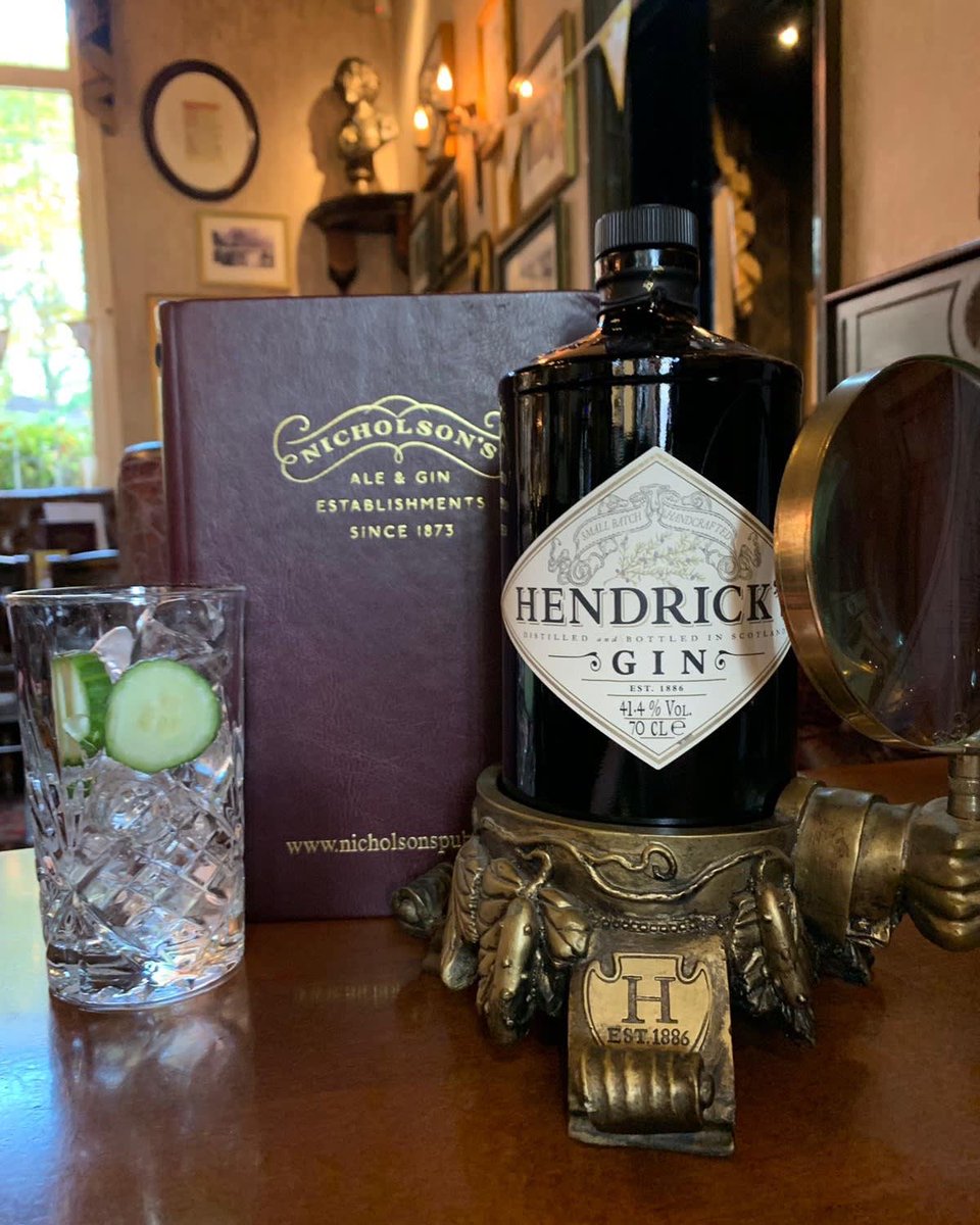 ShakespeareSR's tweet photo. Hendricks gin! 
Curiously smooth with a superb balance of botanicals, yet precisely as one might wish! 
Paired with Fever-tree Indian tonic and garnished with cucumber 

@HendricksGin @FeverTreeMixers @Nicholsonspubs #pub #gin #gintonic #hendricks #hendricksgin https://t.co/fWgQELV351