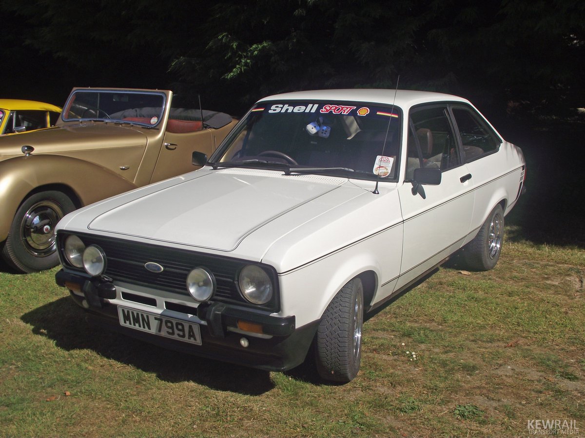 Kewrail_TMUK's tweet photo. Ford Escort 1600 Sport 
MMN799A 
Milntown, Isle of Man - Jul '18

https://t.co/QvxQpPBxuI
https://t.co/RQ8HjngLBl

#cars #classiccars #Ford #isleofman #heritage 
@Ford @forduk @fastfordmag @fordescortclub https://t.co/cWmHtj3dvr