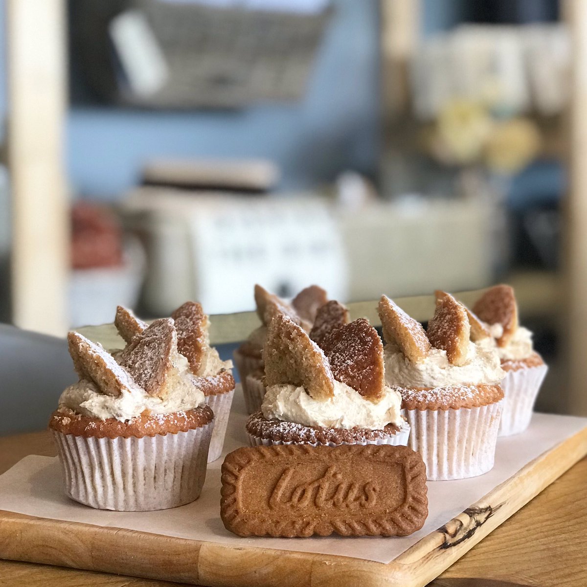 Introducing our Biscoff Cupcakes ! #merkinscafe #nomnom #bradfordonavon