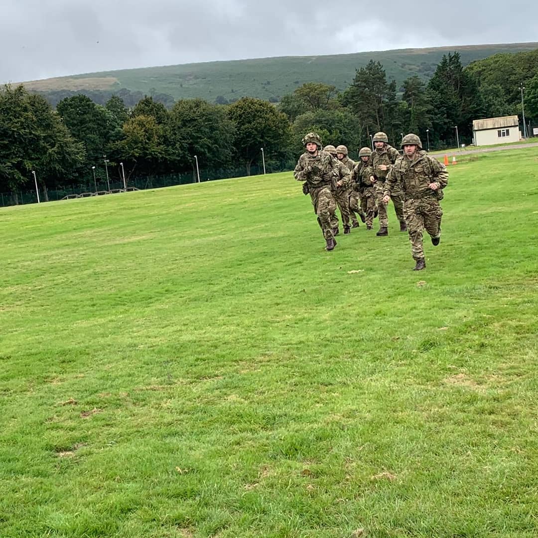 6RIFLES_CO's tweet image. Thr #6RIFLES Guns Cadre continues with WHTs, Re-occupation Drills and Target Recording

#swiftandbold #therifles #bethebest #belonging
