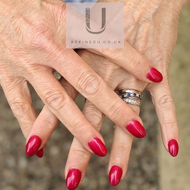 REFINED_U's tweet photo. B E R R Y L I C I O U S 🍓 perfect for #september #autumnal #autumnalcolours #autumnvibes🍁 #autumnalnails #autumn #september19 https://t.co/jOJwHOatj7 https://t.co/HlmMsonZp1