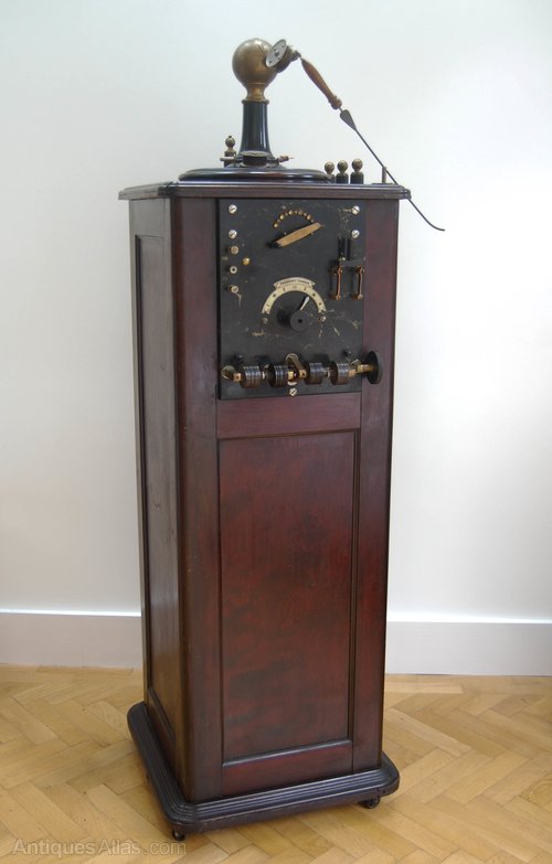 antiques_atlas's tweet image. Electrotherapy Machine by Victor Electric Corps #antiques listed by Jason Clarke Antiques @jasonclarkeltd antiques-atlas.com/antique/electr… facebook.com/antiquesatlas/  #ElectrotherapyMachine #Vintagetechnology