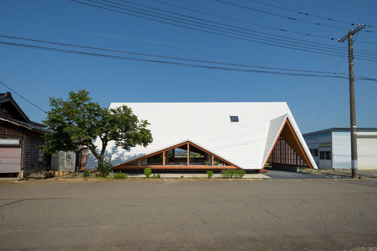BotKenchiku's tweet photo. 「hara house／中之島の家」／takeru shoji architects
https://t.co/KPhpGLPcrp