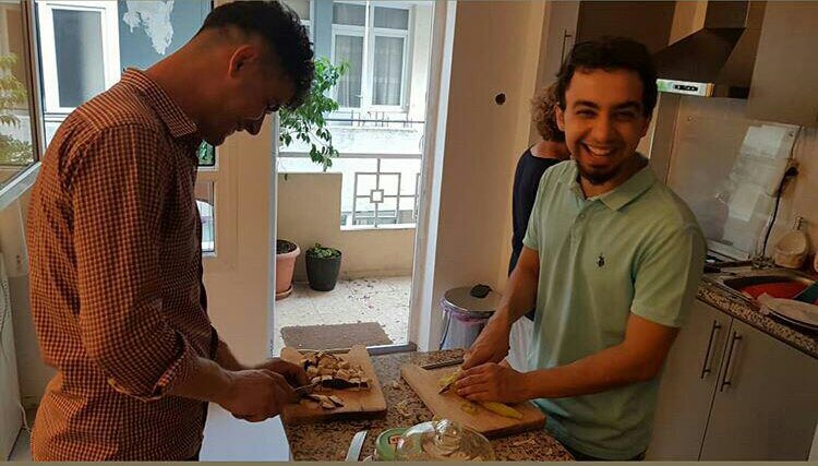 corbagonulluler's tweet photo. Merhaba🙋 dünkü dağıtımımızda emeği geçen tüm gönüllerimize, gıda ve kase-kaşık desteğinde bulunan, Kerem Bey'e, İbrahim Bey'e, Keriman Hanım'a, Ahmet Bey'e, Oğuzhan Bey'e ve Ezgi Hanım'a çok teşekkür ederiz🤗 Sen de bunun bir parçası olmak istersen mesaj at 🙏 https://t.co/UzhPW0Syul