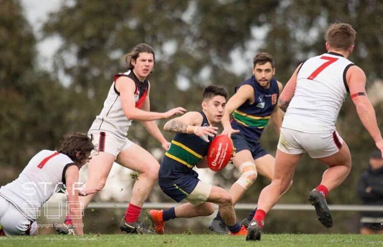 WINNERS | Manningham Cobras star Tom Bell &amp; <a href="/WestbourneGFC/">Westbourne Gram FC</a> gun Pat O'Brien have tied for the Division 3 Hutchison Medal with 21 votes each #VAFAMedals