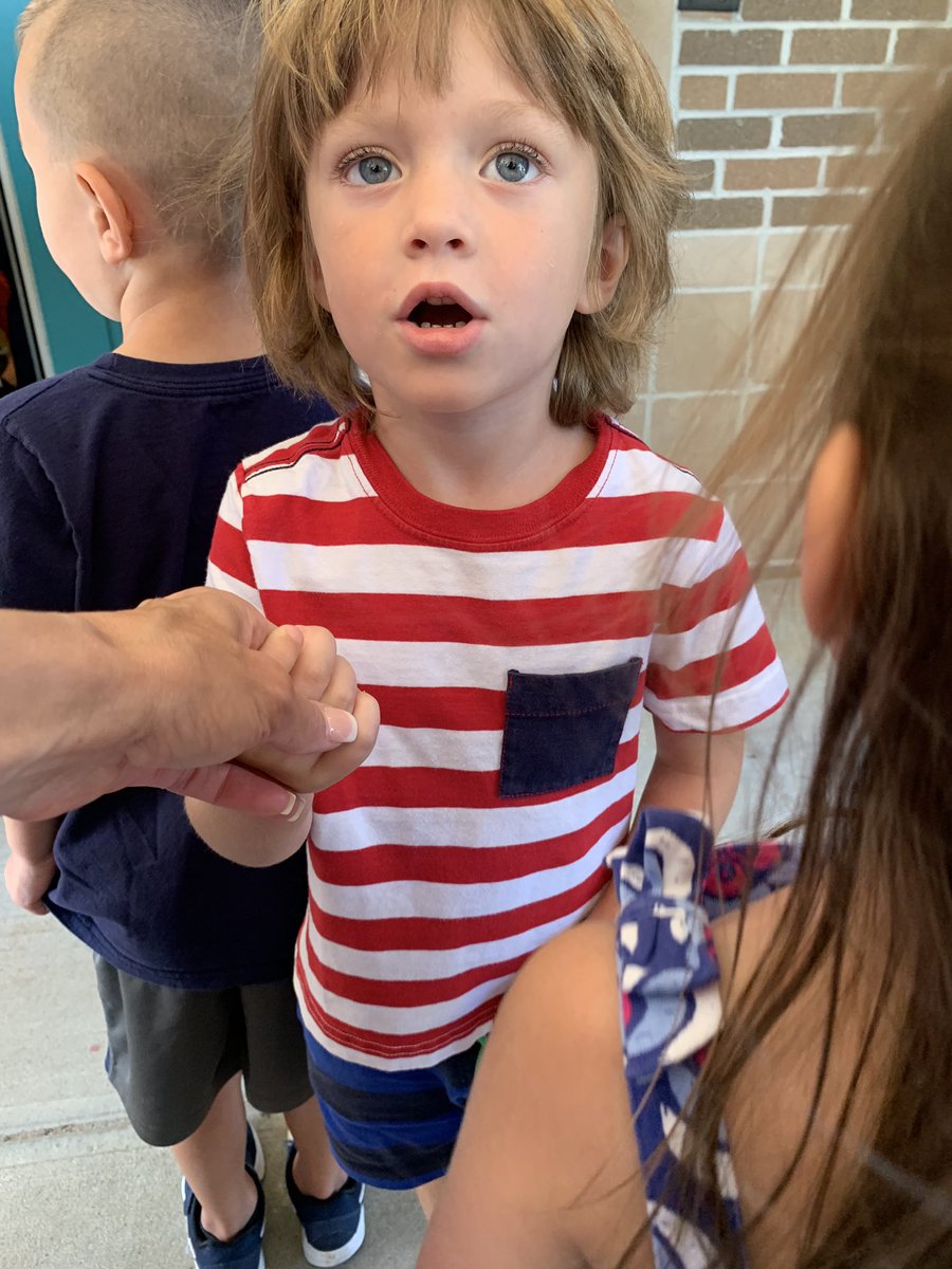 JillNicolini's tweet image. When your little boy 🧒🏼asks you if I’d be able to walk him in to his #prekclass #orientation and reaches for your hand 🤚 🤭🥰 #whereswaldo #wheresaustin