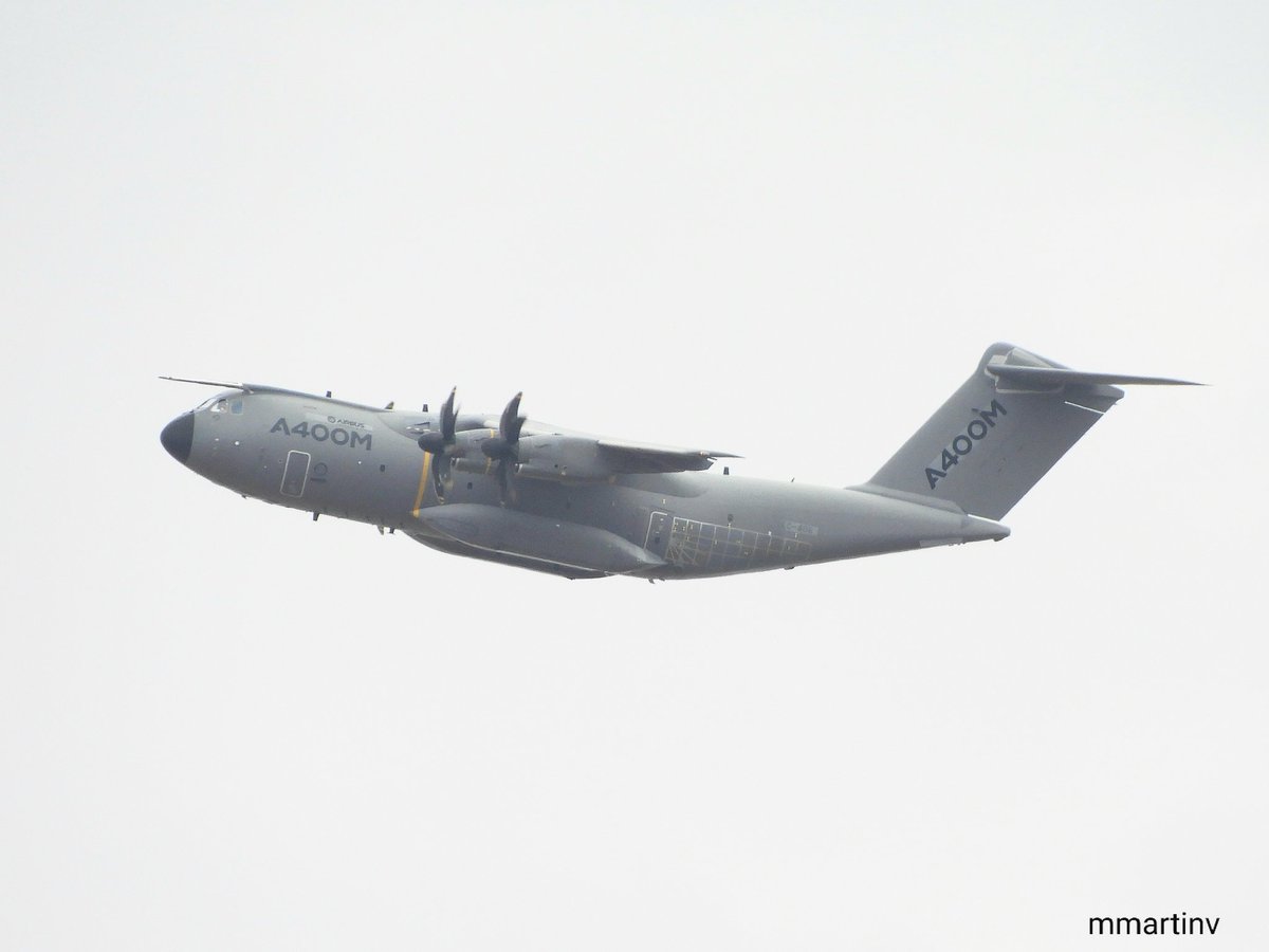 mmartinv_es's tweet photo. #A400M #EC406 hoy en @SevillaVuela #SVQ #LEZL @airspottersORG https://t.co/skDfInvMF1