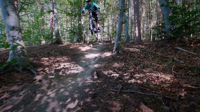 EmtbRob's tweet photo. Awesome time with the crew @focusbikes over the past few days! Got to meet the great team behind the bikes and test a load of 2020 ebikes on some sweet Stuttgart trails :-)
#ebike #emtb #emtbforums #focusbikes https://t.co/ge52YaGhRI https://t.co/4bOSx3IFH7