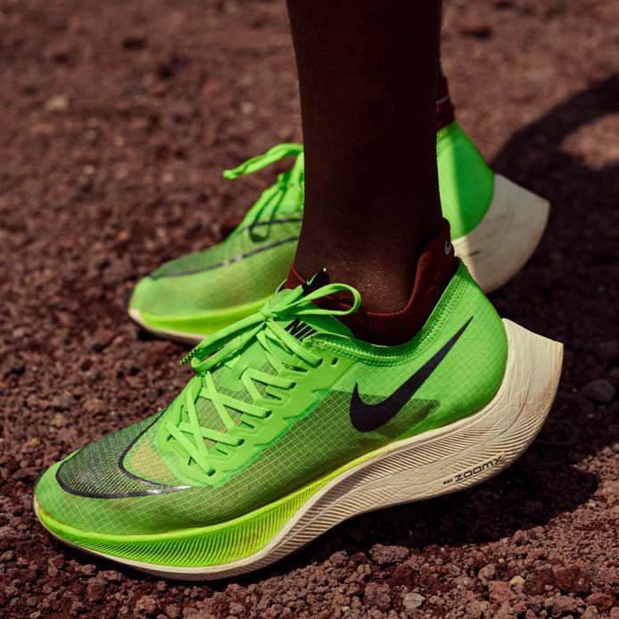 beurbanrunning's tweet photo. Empezamos temporada y no hay mejor zapatilla para superar nuestros objetivos que las ⚡️Nike ZoomX Vaporfly Next%⚡️

#BeUrbanRunning #UrbanRunning #NuncaCorresSolo #NikeFast #NikeRunning #Vaporfly #Running https://t.co/LY65hMWdW4