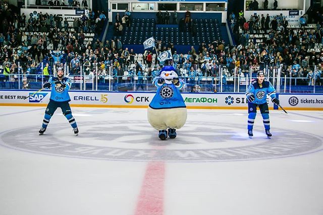 Начало положено! Всем спасибо за поддержку❄️❄️❄️ вы самые крутые, ждём всех завтра в то же время, на том же месте☃️
#вашснеговик ift.tt/2MTBqBY