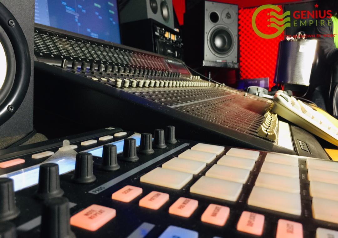 hannycarl's tweet photo. *Offer*:
#GeniusEmpire brings u an offer this season, pay to record one song and get a 50% discount on e second recording. Isn’t that amazing!
#DoubleRecordingDiscount
@GeniusEmpireRe1 https://t.co/uv8QTgcAjH