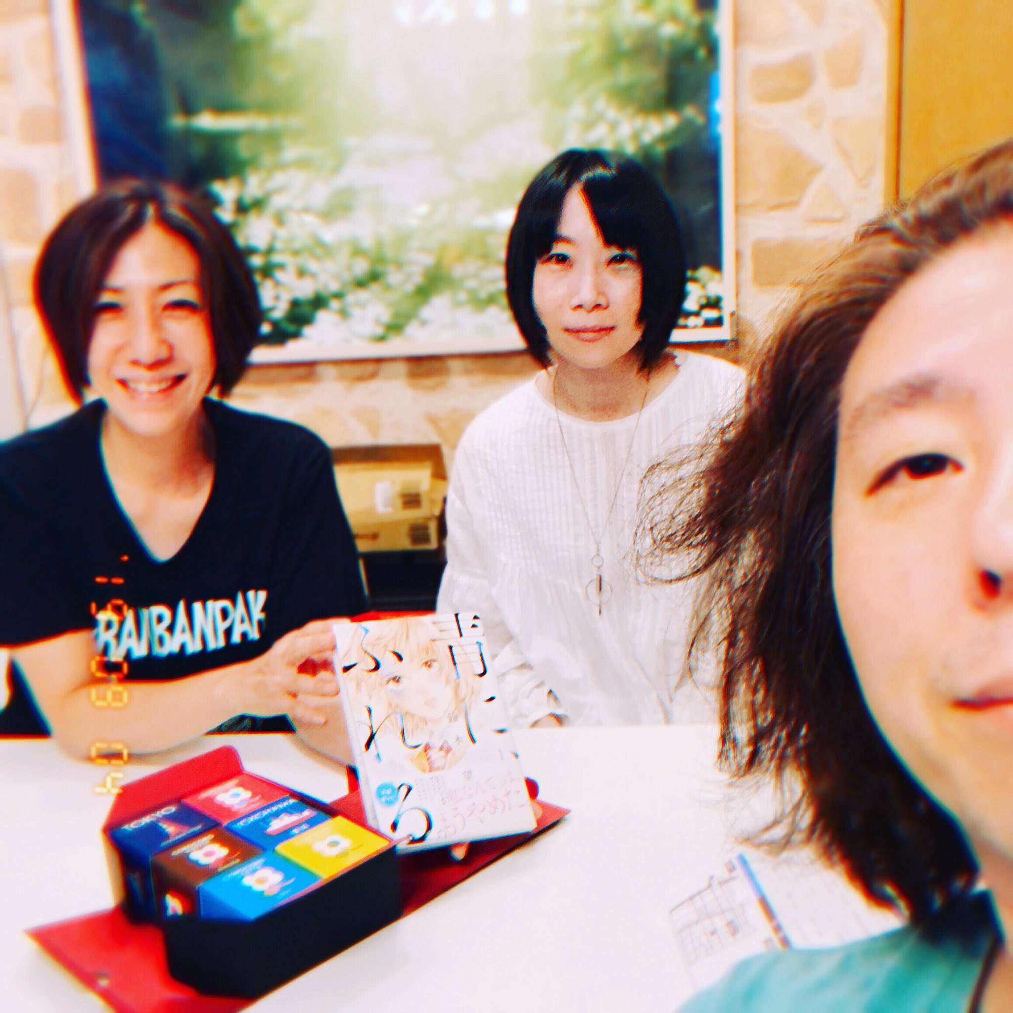 とがわまさゆき Mfms Chief 漫画家の鈴木望さん 遊びに来てくれました いぇーい O 青に ふれる 月刊アクション連載 は 今年7月に初版 てか望先生の雰囲気 超いいっす そして マンガの続き気になるんですけど マジで これからもガチで