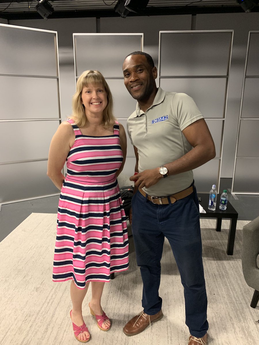 MereCummings's tweet photo. Thanks to @Cory_Cbs42 for taking time to spend the day with @ua_jcm yesterday and for speaking with my classes. We learned a lot and had fun! 👏🏼👏🏼 https://t.co/4l1nOfAzFR