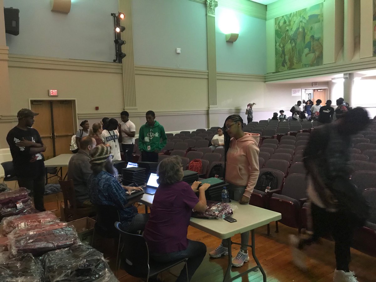 Glen Van Derwater tweet media