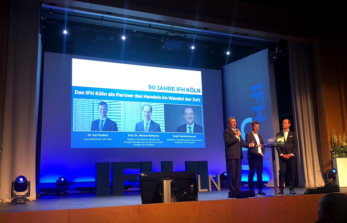 90 Jahre <a href="/IFHKoeln/">IFH KÖLN</a> - 90 Jahre Partner des Handels

Wir gratulieren dem IFH Köln zum Jubiläum und bedanken uns für einen mehr als gelungenen Abend voller spannender Impulse.