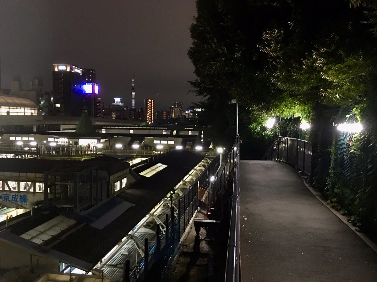 nomade-geek tweet media