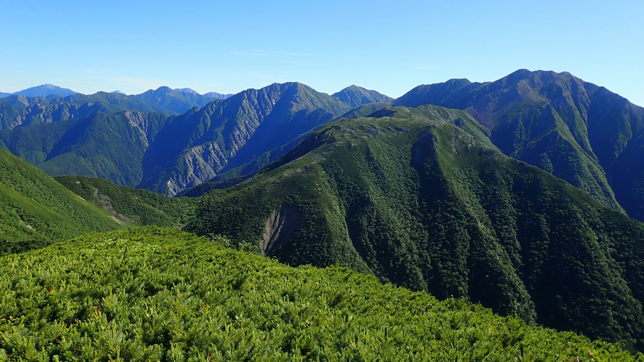 تويتر 山屋 على تويتر 絶景百名山 南アルプス縦走 Bsフジ 9月8日 日 21 00 22 55 仲間と共に悪沢岳 赤石岳 聖岳を縦走してきました まさか自分が出演するとは思っておらず 色々と心配ですが とにかく山は最高でした 南アルプスの絶景と迫力のドローン映像