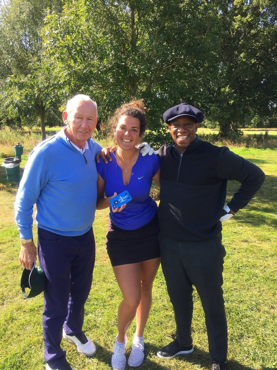 Here with @GDScore for the @Willow_Fdn golf day 💜. Always a pleasure to catch up with @BobWilsonBWSC and was pretty cool meeting @IanWright0 !

#arsenal #legends #gooners #golf #golfday #willowfoundation