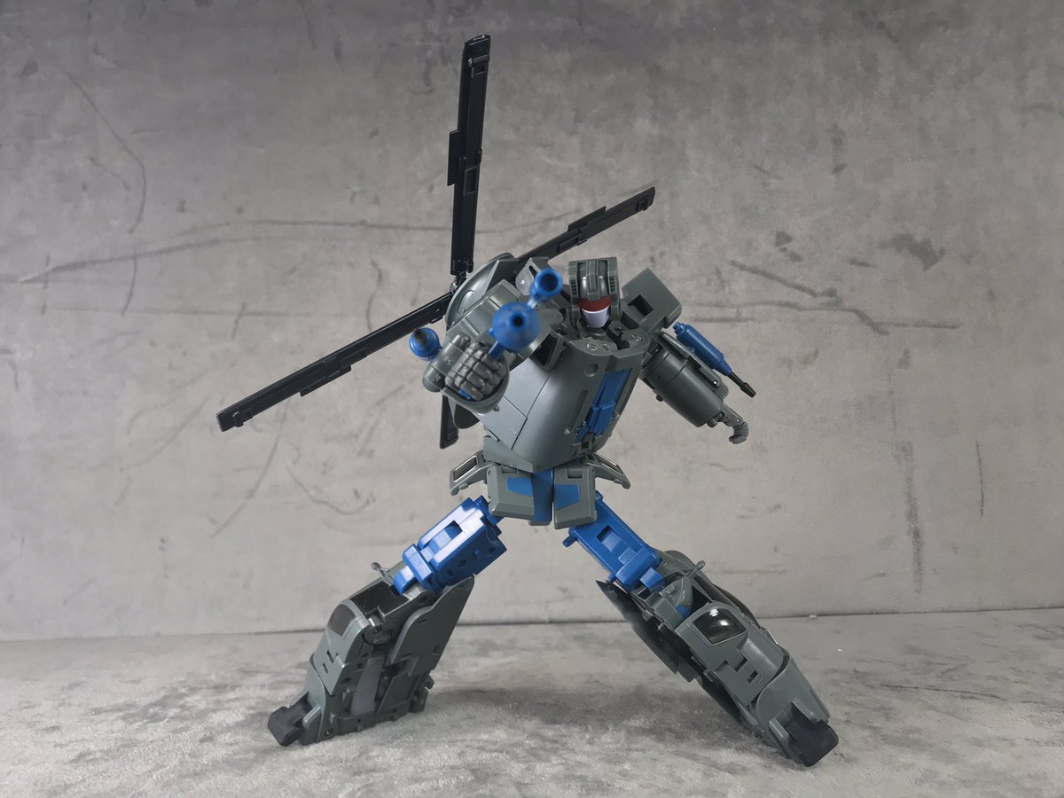 BobbySkullface's tweet photo. Today we look at #MMC #ocularmax #vortex aka #impetus and see how he integrates with your #uniquetoys set https://t.co/yCv3hf5qbe #transformers #3rdparty #mastermindcreations #combaticons #bruticus #assaultus https://t.co/MjIzOJq0qQ