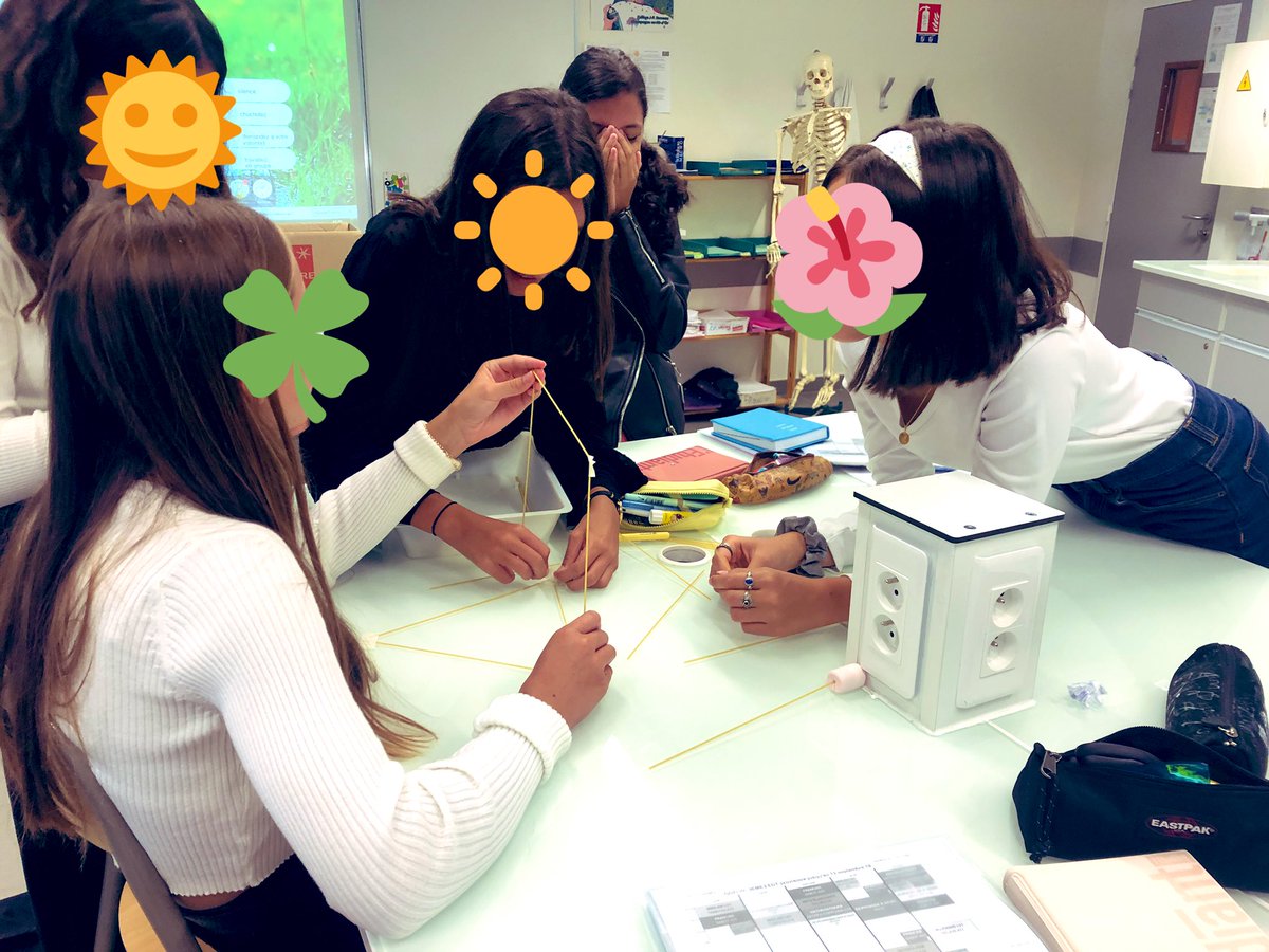 Oser la #coopération pour l’accueil des 3eme #marshmallowchallenge  s’engager avec les élèves au #bienEtre de toute la classe, l’entraide et le travail collectif....donner le ton de l’année, les élèves heureux et au 👌🔝#collegejprameau