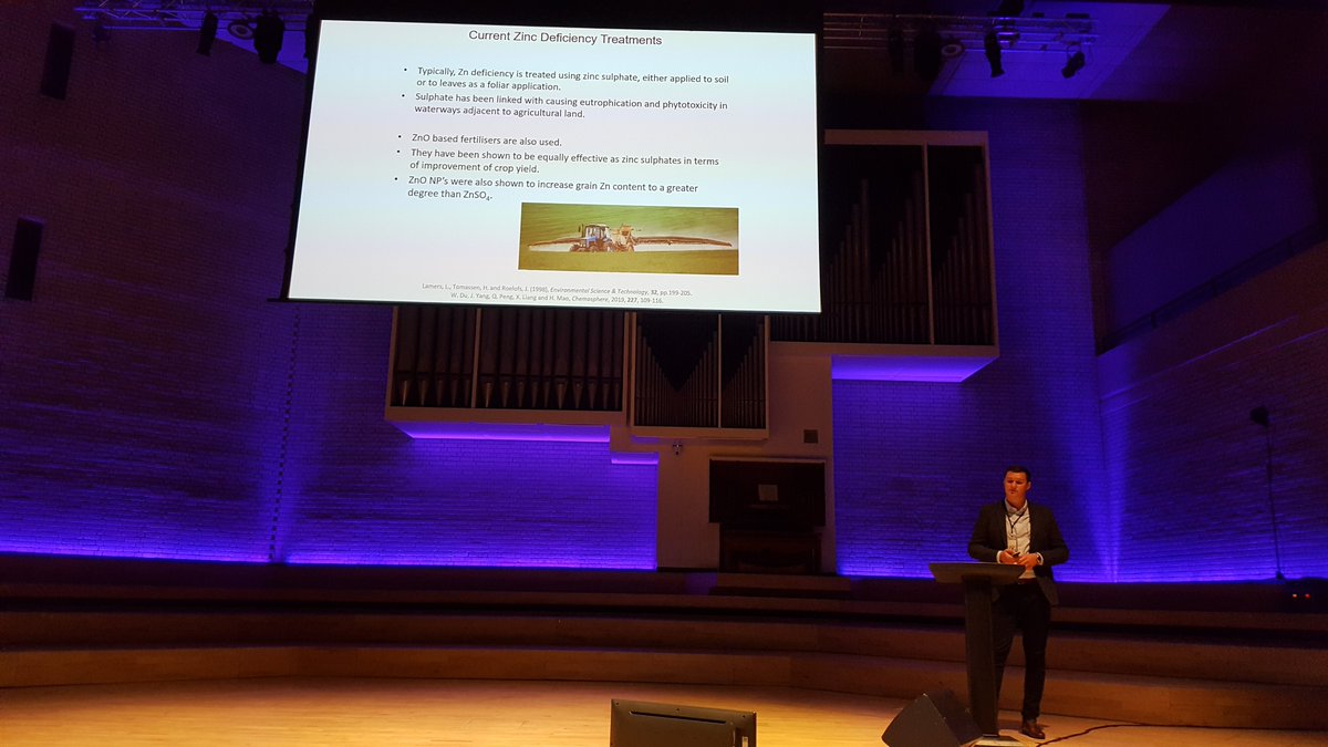 BMRC_News's tweet photo. PhD student Joseph Ready giving his talk about LA-ICP-MS of seed coatings at The British Mass Spectrometry Society conference in Manchester. #BMSS2019 @joe_ready https://t.co/dke7PwIxv0