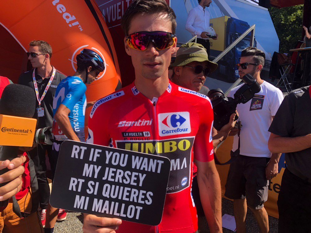 🇪🇸 Gana el maillot del líder ❤️ LA ROJA 
¡Sorteamos uno cada etapa!
➡️ RT + FOLLOW para participar.

🇬🇧 Win the leader's jersey ❤️ LA ROJA
We giveaway one per stage!
➡️ RT + FOLLOW La Vuelta to enter.