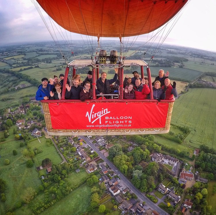 TheMalvernsTIC's tweet photo. We’ve teamed up with @VirginBalloons to offer one lucky winner the opportunity to win a hot air balloon flight for 2 over the stunning #TemeValley in #TheMalverns, #Worcestershire. https://t.co/fC8wLWk8UV #PrizeDraw #Competition #Win https://t.co/ujBlweaUuI