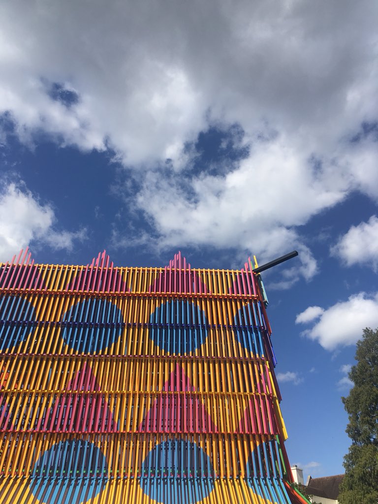 Surely the magnificent <a href="/Pricegore/">Pricegore</a> pavilion for Dulwich Picture Gallery, is proof that young home-grown architecture trounces the international star-chitect? Take note <a href="/serpentine/">dn</a>