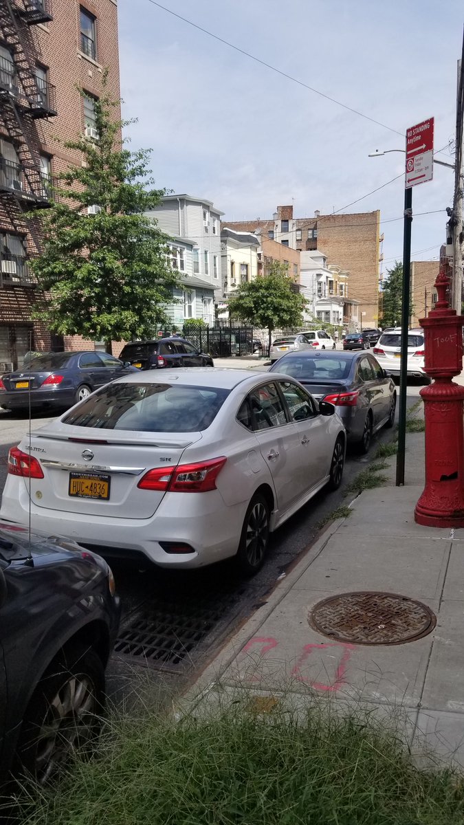 What is this, the 15th strike for this  #placardperp since  @NYCMayor announced his "Three Strikes"  #fakecrackdown on  #placardcorruption? @HowsMyDrivingNY HUC4836:NY?