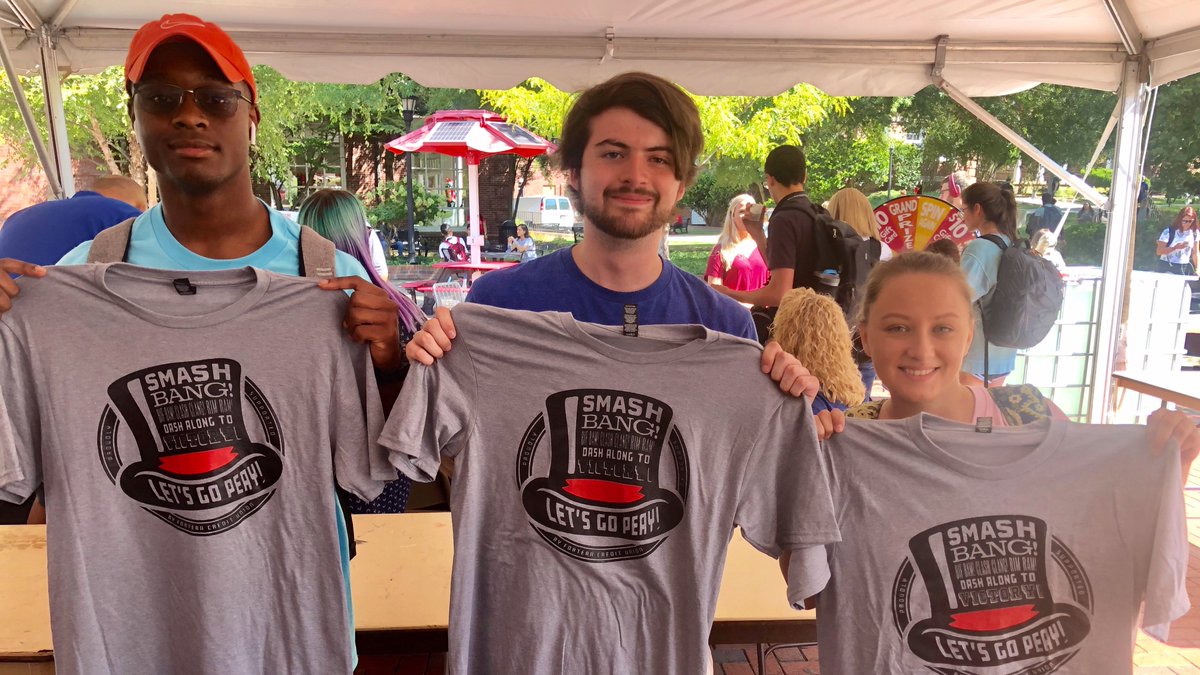 ForteraCU's tweet image. The #APSU Student Vendor Fair was in full swing as local businesses welcomed back students to campus❤ Fortera was proud to be a part of this exciting event as we gave each student a cool t-shirt to help cheer on the Govs!
 
#ForteraCU
#LetsGoPeay
#ForteraStadium