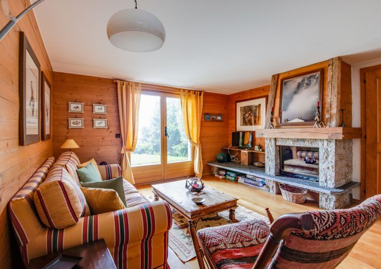 One of our holiday rentals, Apartment Truffle is an ideal property for those looking to make Verbier their next getaway.

This Verbier apartment has two bedrooms, two bathrooms &amp; is close to the ski lift Savoleyers.

buff.ly/2LdNNGM

 #Apartment #Verbier #Holiday #Getaway