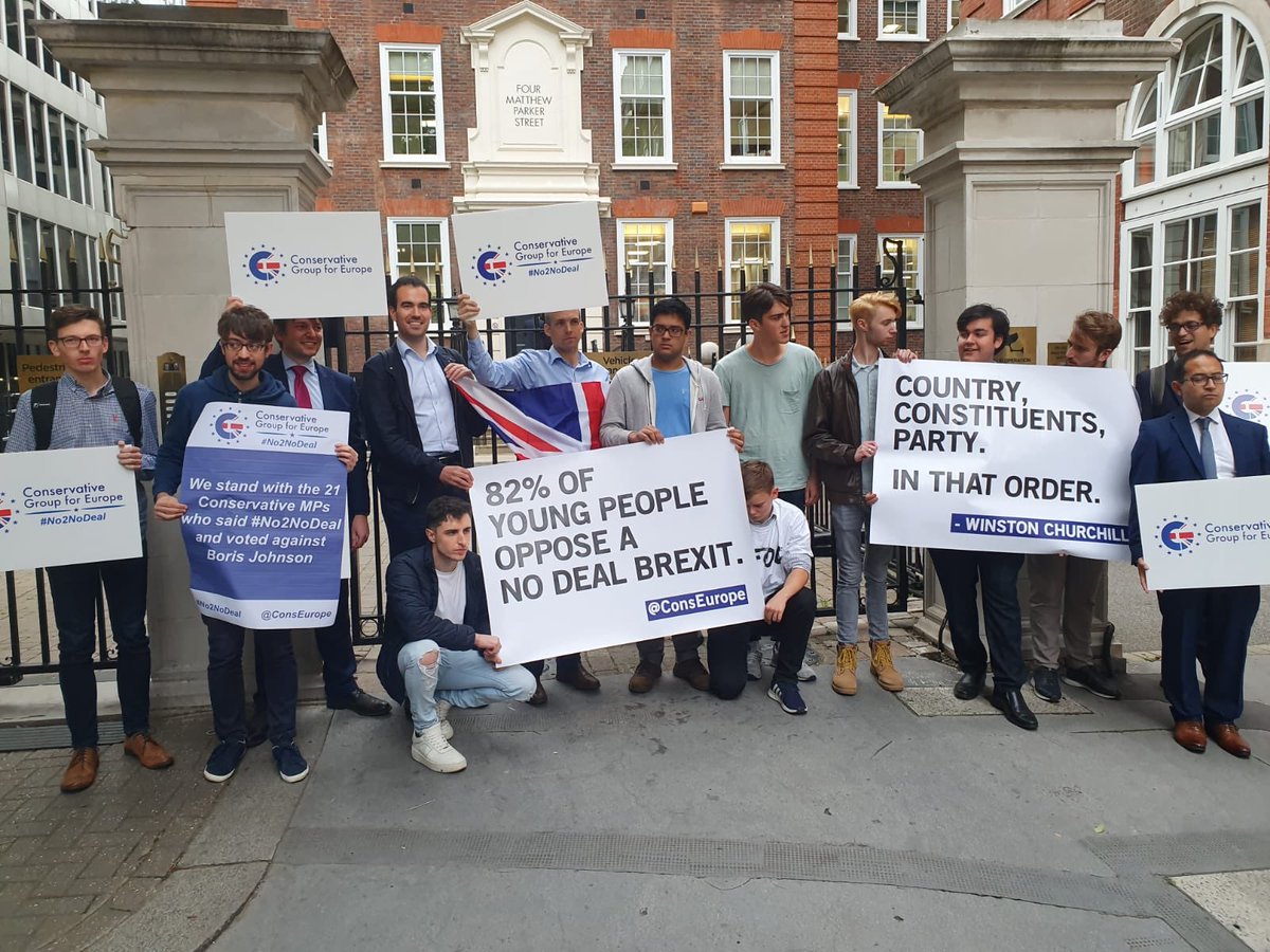 benhowlettuk's tweet photo. Unheard of protest of young @Conservatives members tonight outside CCHQ holding banners quoting Sir Winston Churchill - “COUNTRY, CONSTITUENTS, PARTY. IN THAT ORDER” #howappropriate https://t.co/ld27dWa0Uj