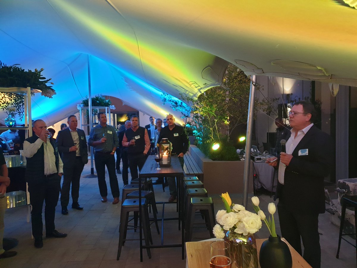 Congrats to Seamus and the team for launching #LocktonSA in the market. Good to see friends of @DragonRisk5 and <a href="/cnandco/">CN&CO</a> like @itooexpert and <a href="/JusNails/">Justin Naylor</a> and many more supporting the industry