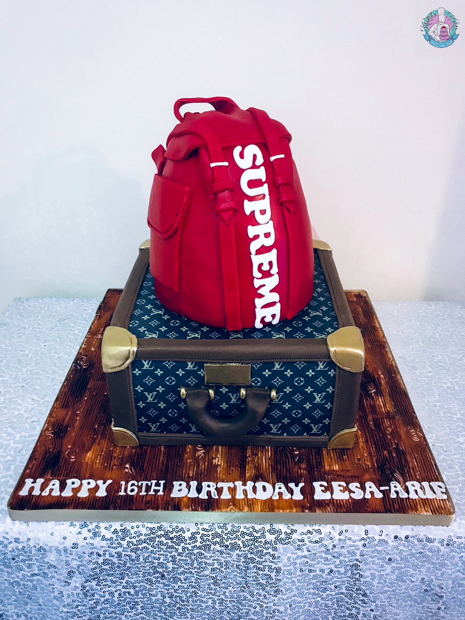 Louis Vuitton suitcase cake full with money