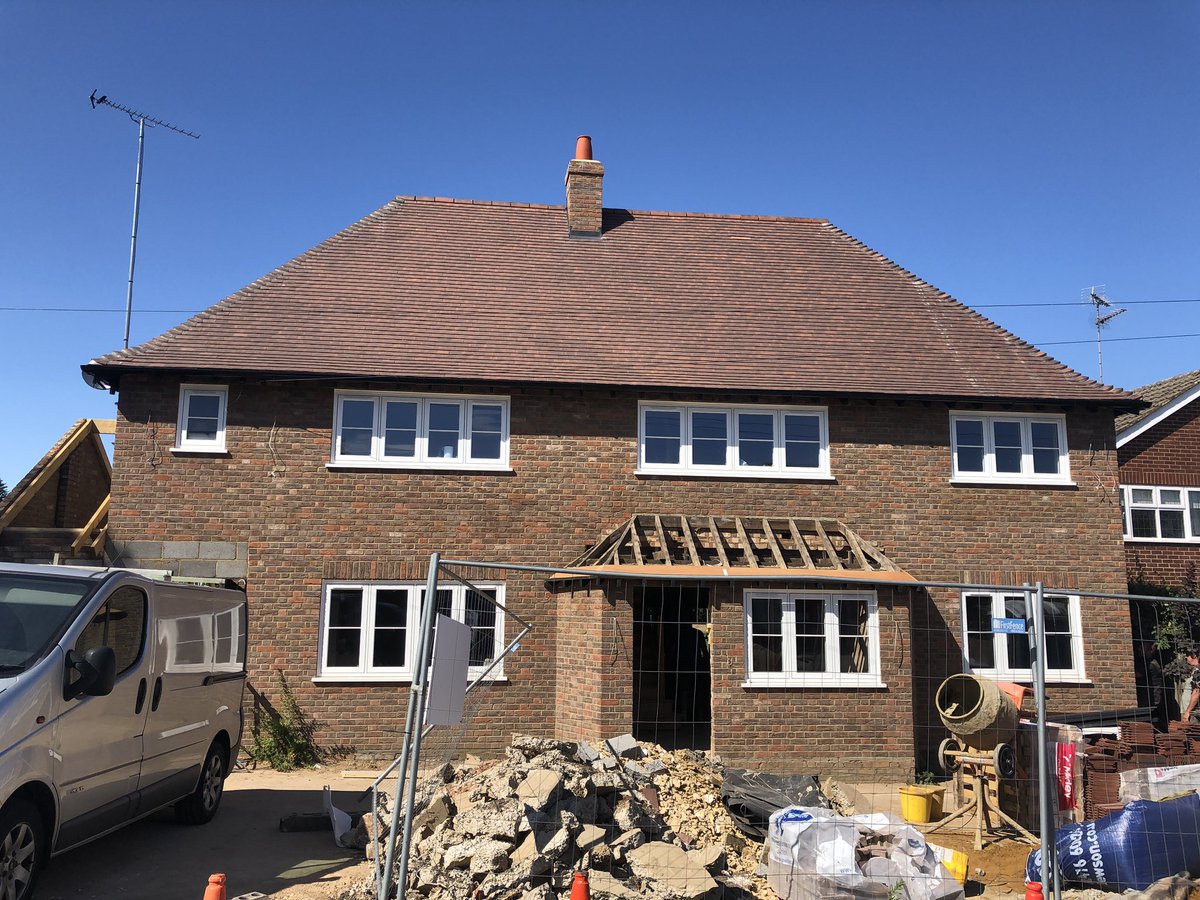 HarpendenWindow's tweet photo. Another large residence 7 install nearing completion! Just the bi folds and front door to complete this stunning install 😍

Our R7 timber alternative window and door system is the only system to fully replicate timber 👌 https://t.co/QRC6fMjqmL