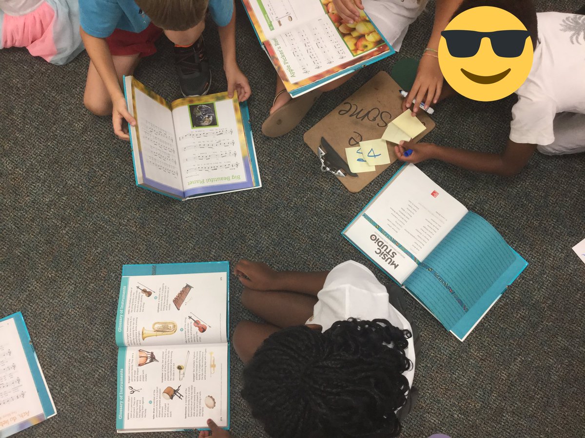 OakviewMusic's tweet photo. Music Book Scavenger Hunt fun in 2nd-5th this week @OakviewElem #owlsome #owlaboard #elmused https://t.co/tWrg7RINBC